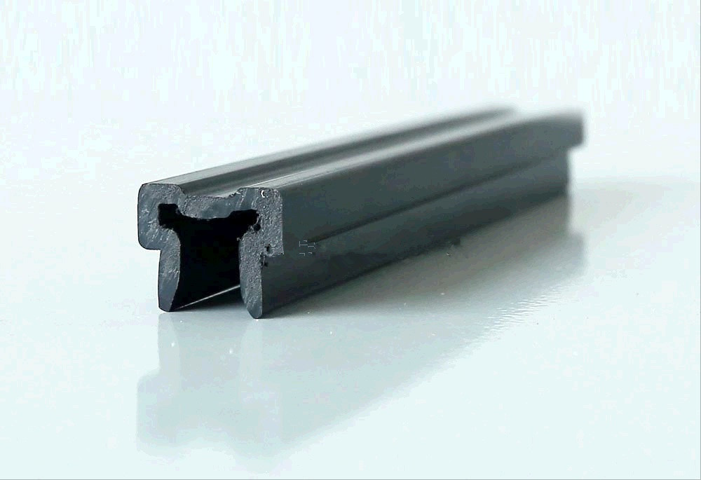 PVC异型材YM01090