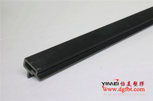 PVC异型材YM01107